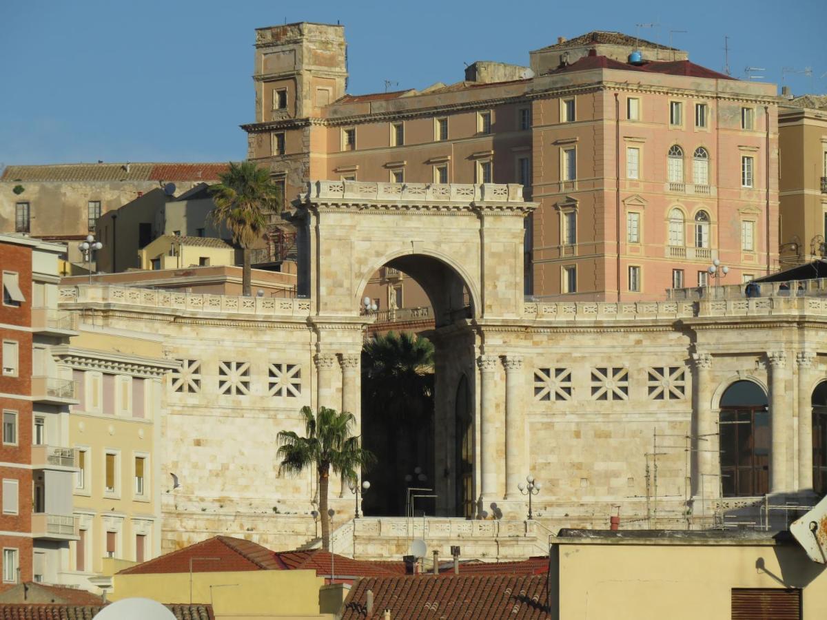 Luna Rossa Rooms Κάλιαρι Εξωτερικό φωτογραφία